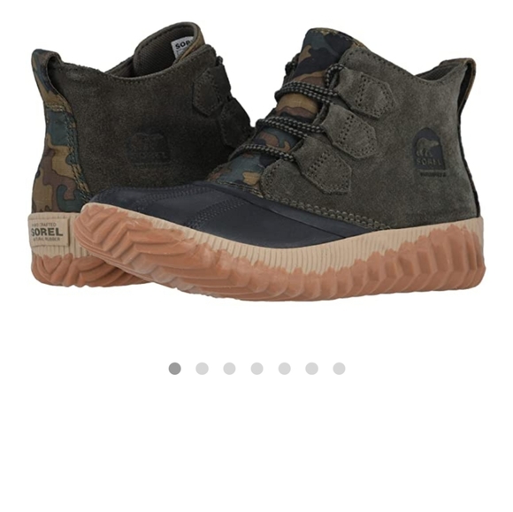 sorel camo duck boots